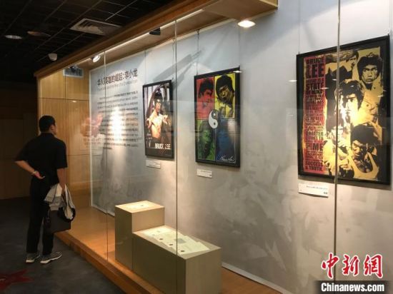  “好萊塢華人電影之光”展覽18日在廈門開展?！↑S詠綢 攝